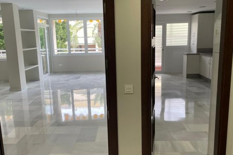 Apartament Malaga, Hiszpania 5 sypialni, 225 mkw. nr 107119 – zdjęcie 4