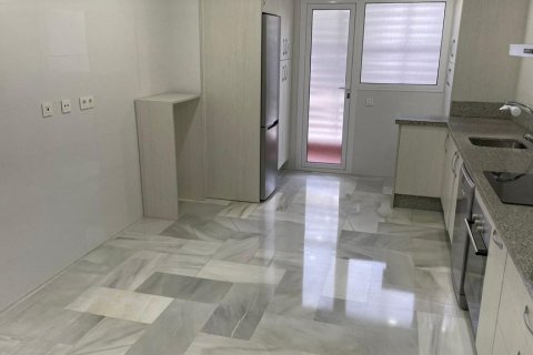 Apartament Malaga, Hiszpania 5 sypialni, 225 mkw. nr 107119 – zdjęcie 19