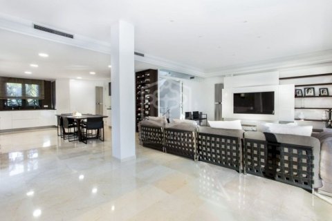 Villa zum Verkauf Gava, Barcelona, Spanien 6 Schlafzimmer, 400 m2 Nr. 138835 - Foto 13