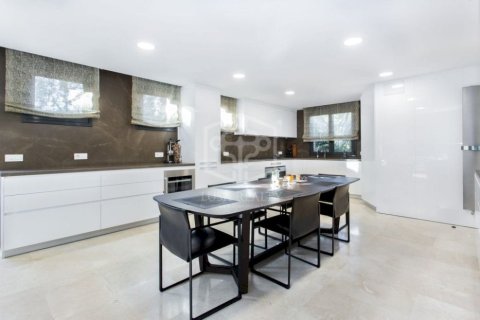 Villa zum Verkauf Gava, Barcelona, Spanien 6 Schlafzimmer, 400 m2 Nr. 138835 - Foto 11