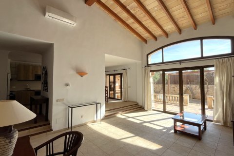 Townhouse for rent Santanyi, Mallorca, Spain 4 bedrooms, 204 sq.m. No. 138837 - photo 6