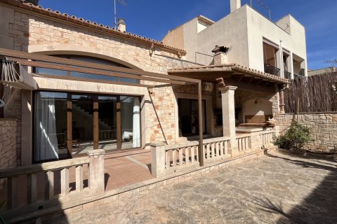 Townhouse for rent Santanyi, Mallorca, Spain 4 bedrooms, 204 sq.m. No. 138837 - photo 1