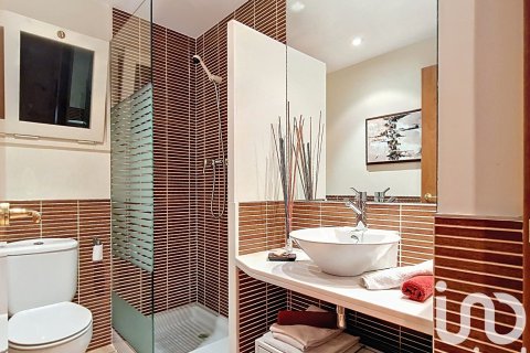 Продажа дома в Ла Бисбаль Д'Эмпорда, Герона, Испания 3 спальни, 269м2 №153195 - фото 14