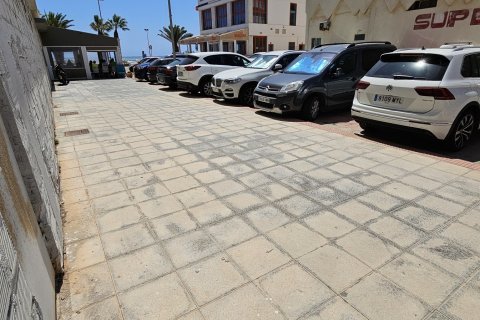 Commercial property for sale in Urbanizacion Roquetas de Mar, Almeria, Spain 171 sq.m. No. 153193 - photo 2