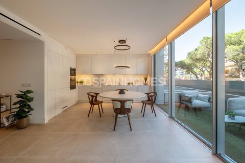 Lägenhet till salu i Girona, Spanien 3 sovrum, 97 kvm. Nr. 143869 - foto 6