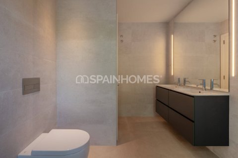 Lägenhet till salu i Girona, Spanien 3 sovrum, 97 kvm. Nr. 143869 - foto 9