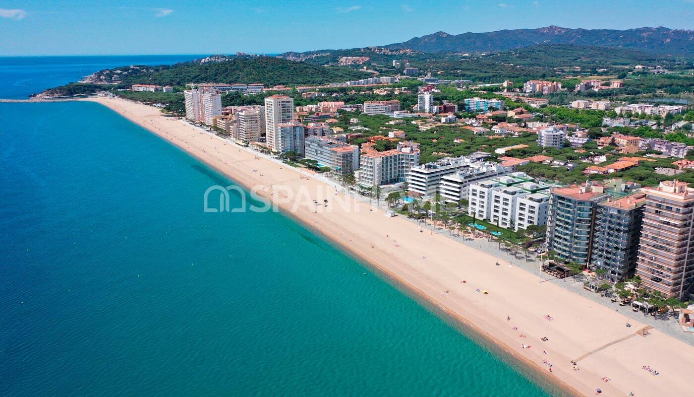 Appartamento a Girona, Spagna 2 camere da letto, 97 mq. N° 143868