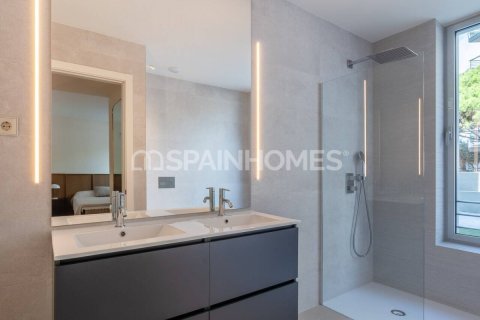 Lägenhet till salu i Girona, Spanien 2 sovrum, 97 kvm. Nr. 143868 - foto 11