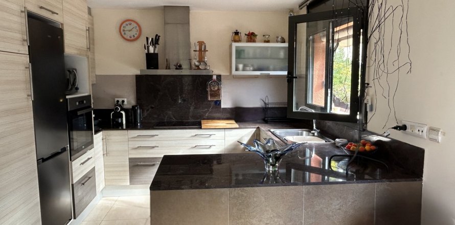 Dom w Begur, Girona, Hiszpania 4 pokoje, 264 mkw. nr 143866