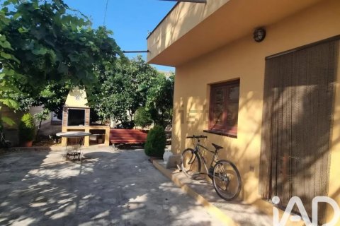 Продажа земельного участка в Виланова-и-ла-Желтру, Барселона, Испания 170м2 №187909 - фото 2