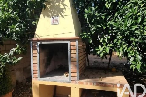 Продажа земельного участка в Виланова-и-ла-Желтру, Барселона, Испания 170м2 №187909 - фото 4