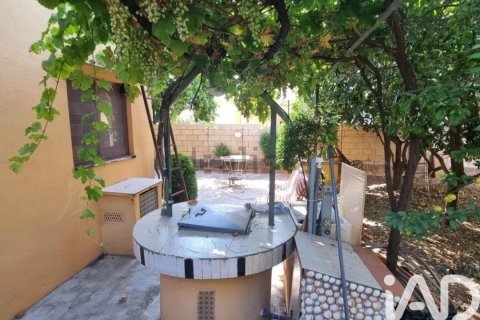 Продажа земельного участка в Виланова-и-ла-Желтру, Барселона, Испания 170м2 №187909 - фото 7