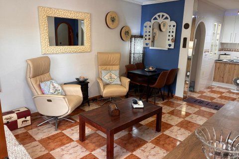Villa for sale in Alicante, Spain 2 bedrooms, 62 sq.m. No. 192055 - photo 19