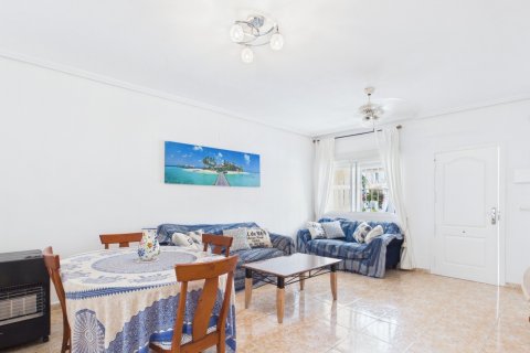 Townhouse for sale in Los Alcazares, Murcia, Spain 3 bedrooms, No. 192056 - photo 10