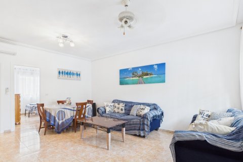 Townhouse for sale in Los Alcazares, Murcia, Spain 3 bedrooms, No. 192056 - photo 8