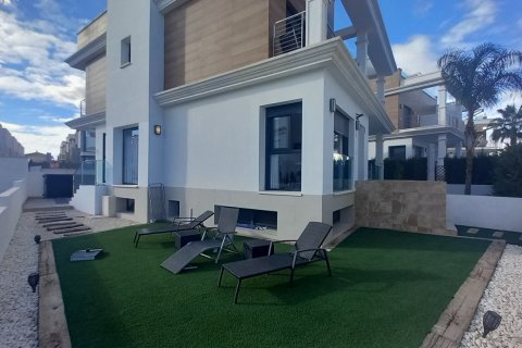 Townhouse for sale Ciudad Quesada, Alicante, Spain 4 bedrooms, 150 sq.m. No. 114848 - photo 3