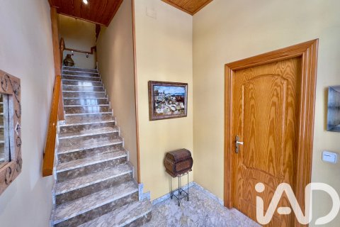 Dom w Vinaros, Castellon, Hiszpania 4 sypialnie, 283 mkw. nr 152640 – zdjęcie 3