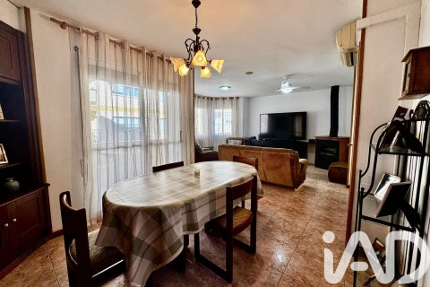 Dom w Vinaros, Castellon, Hiszpania 4 sypialnie, 283 mkw. nr 152640 – zdjęcie 4