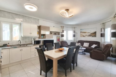 Huvila myytävänä San Miguel de Salinas, Alicante, Espanja, 2 makuuhuonetta, 75 m2 No. 194244 - kuva 19