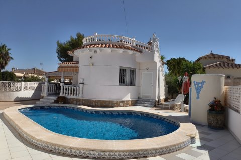 Huvila San Miguel de Salinas, Alicante, Espanja 2 makuuhuonetta, 75 m2 No. 194244