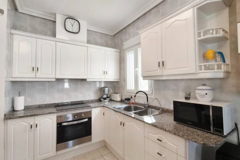 Huvila myytävänä San Miguel de Salinas, Alicante, Espanja, 2 makuuhuonetta, 75 m2 No. 194244 - kuva 18