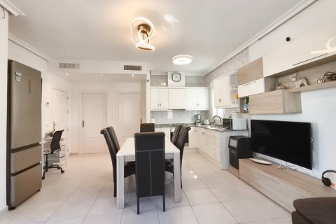 Huvila myytävänä San Miguel de Salinas, Alicante, Espanja, 2 makuuhuonetta, 75 m2 No. 194244 - kuva 22
