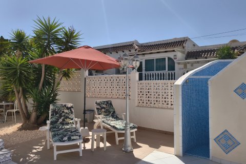 Huvila myytävänä San Miguel de Salinas, Alicante, Espanja, 2 makuuhuonetta, 75 m2 No. 194244 - kuva 3