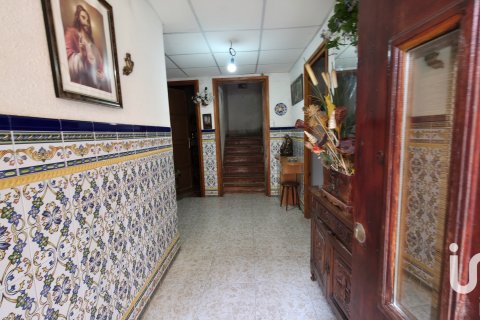 Villa a Lleida, Spagna 7 camere da letto, 367 mq. N° 185845
