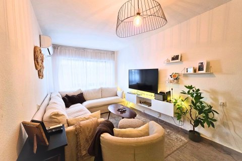 Продажа квартиры в Торревьеха, Аликанте, Испания 3 спальни, 96м2 №164643 - фото 2