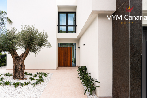 Villa for sale in La Nucia, Alicante, Spain 4 bedrooms,  No. 54849 - photo 19