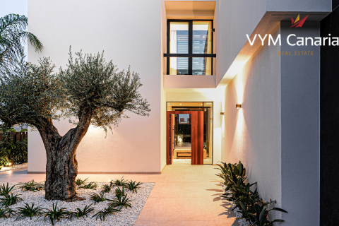 Villa for sale in La Nucia, Alicante, Spain 4 bedrooms,  No. 54849 - photo 23