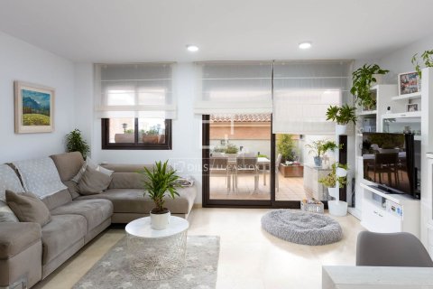 Villa for sale in Cabrils, Barcelona, Spain 5 bedrooms, 271 sq.m. No. 150432 - photo 7