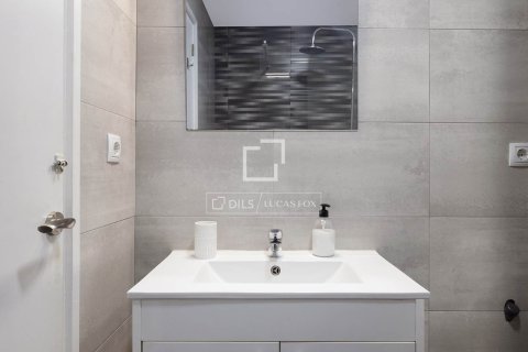 Apartment à vendre à Barcelona, Espagne, 1 chambre, 45 m2 No. 150429 - photo 17