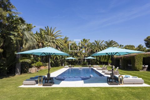 Villa for sale in Sitges, Barcelona, Spain 8 bedrooms, 1200 sq.m. No. 150426 - photo 20