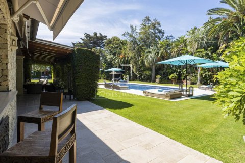 Villa for sale in Sitges, Barcelona, Spain 8 bedrooms, 1200 sq.m. No. 150426 - photo 22