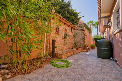Villa for sale Torrevieja, Alicante, Spain 4 bedrooms, 386 sq.m. No. 137641 - photo 6