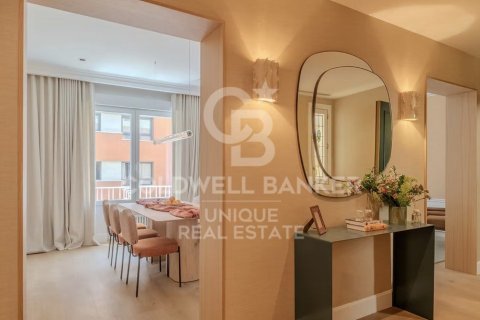 Apartment à vendre à Madrid, Espagne, 3 chambres, 170 m2 No. 178608 - photo 2