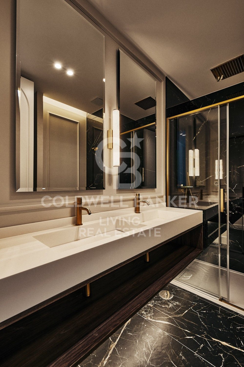 Dzīvoklis Madrid, Spānijā 5 istabas, 315 m2 Nr. 178605