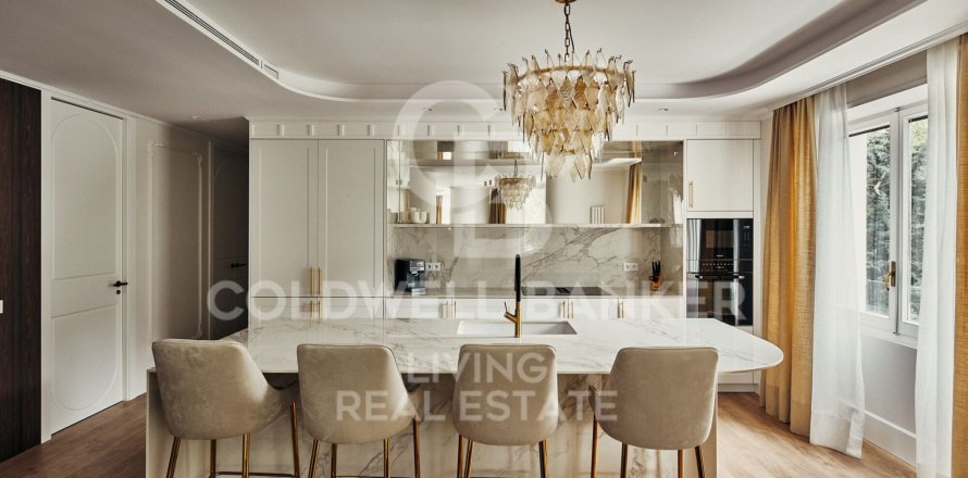 Apartment à Madrid, Espagne 5 chambres, 315 m2 No. 178605