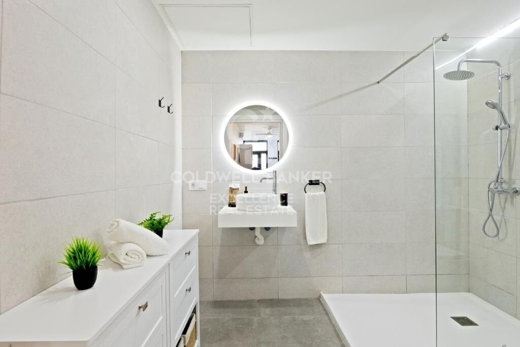 Apartment à Valencia, Espagne 1 chambre, 52 m2 No. 178602