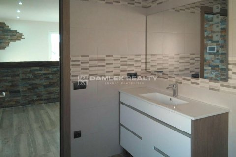 House à vendre à Lloret de Mar, Girona, Espagne, 5 chambres, 300 m2 No. 177169 - photo 26