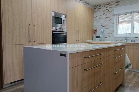 House à vendre à Lloret de Mar, Girona, Espagne, 5 chambres, 300 m2 No. 177169 - photo 11