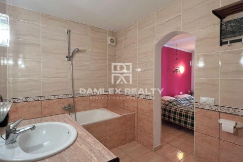 Hus till salu i Calonge, Girona, Spanien 8 sovrum, 386 kvm. Nr. 177170 - foto 13