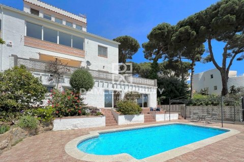 Hus i Calonge, Girona, Spanien 8 sovrum, 386 kvm. Nr. 177170