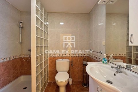 Hus till salu i Calonge, Girona, Spanien 8 sovrum, 386 kvm. Nr. 177170 - foto 9