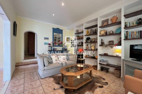 Hus till salu i Calonge, Girona, Spanien 8 sovrum, 386 kvm. Nr. 177170 - foto 16