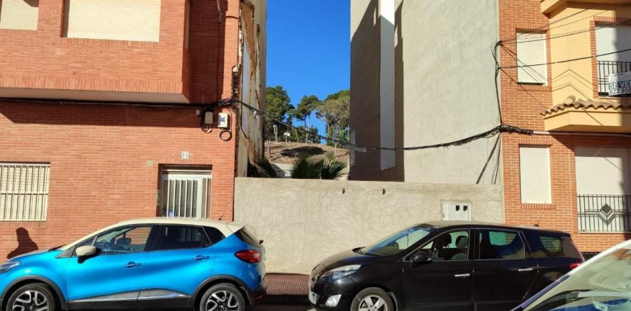 Land plot à Guardamar del Segura, Alicante, Espagne No. 183799