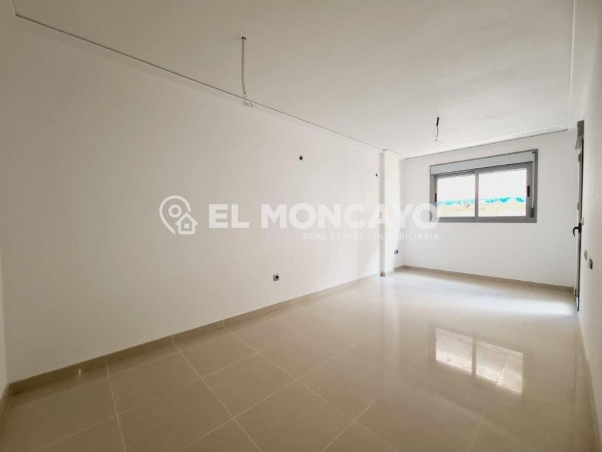 Apartment à Torrevieja, Alicante, Espagne 2 chambres, 68 m2 No. 183802