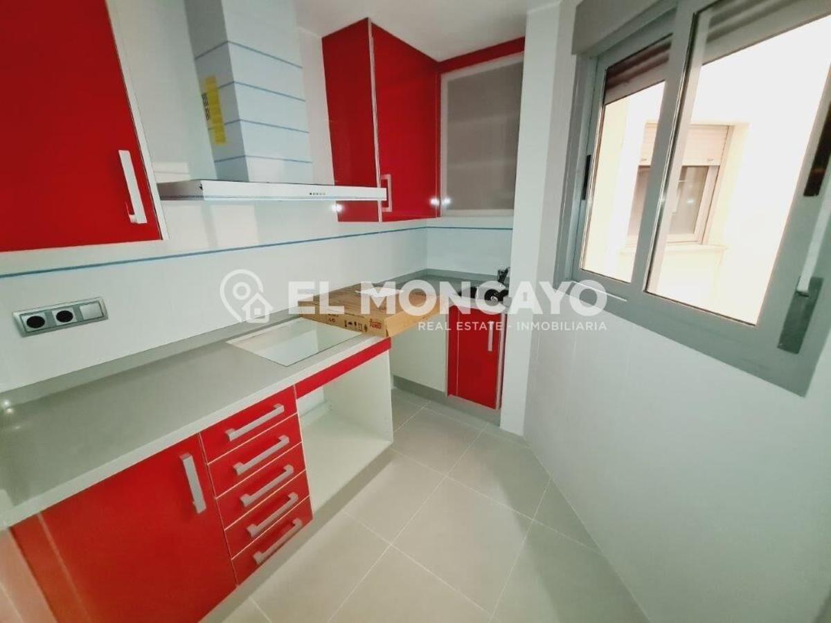 Apartment à Torrevieja, Alicante, Espagne 2 chambres, 68 m2 No. 183802