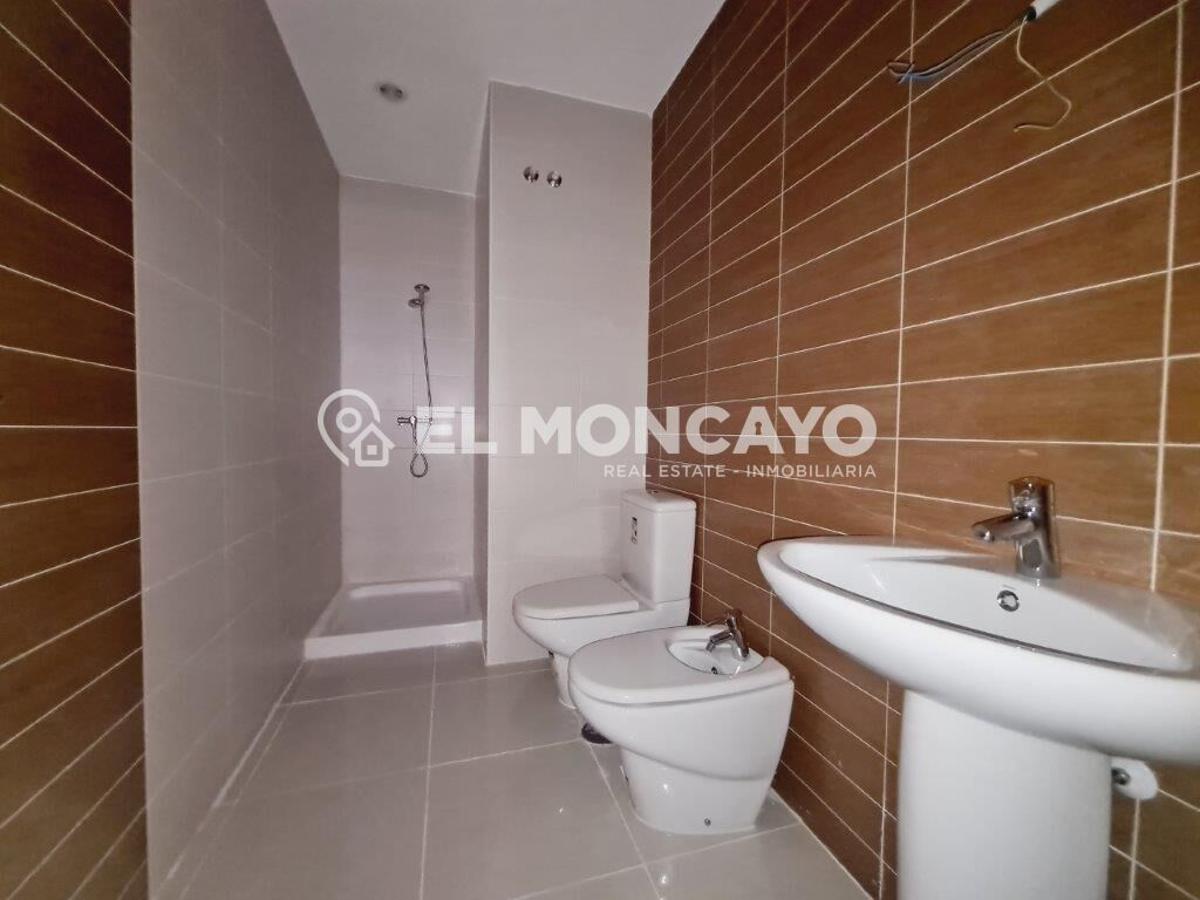 Apartment à Torrevieja, Alicante, Espagne 2 chambres, 68 m2 No. 183802